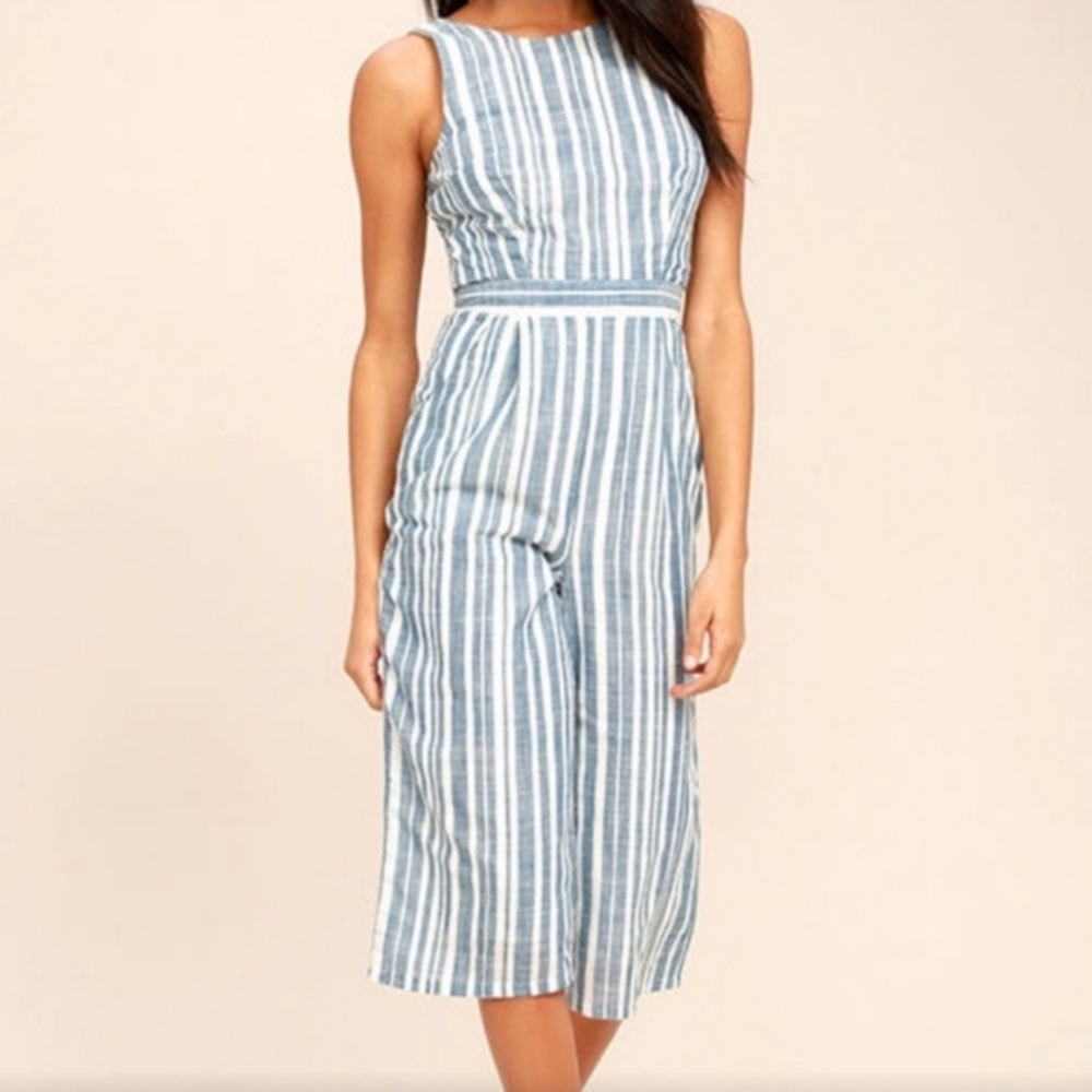 LULU'S OLIVE + OAK Size Medium My Dearest Blue & White Tie Back Cropped Jumpsuit